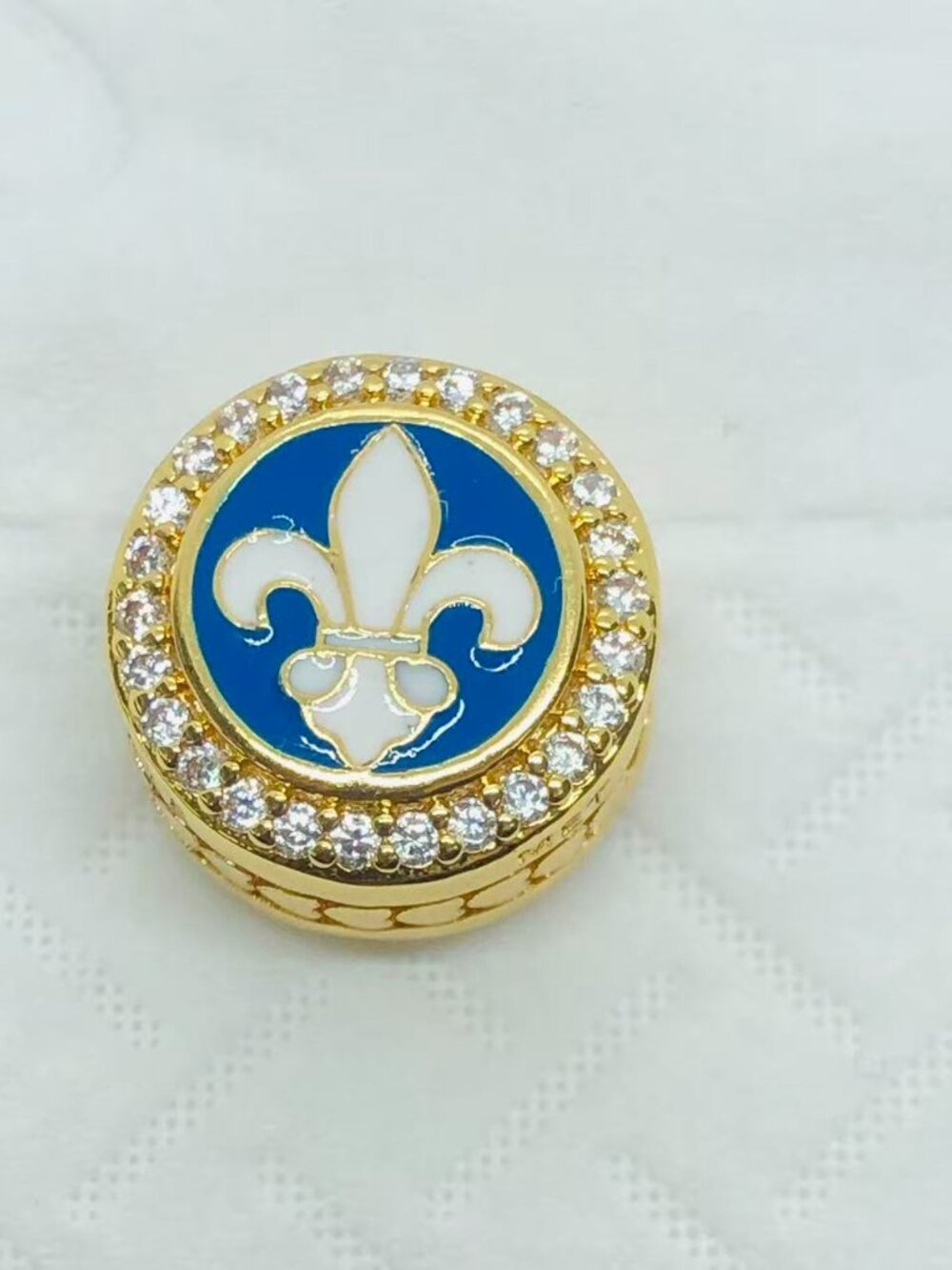 ✨ ✨Pandora New Orleans Louisiana Exclusive Gold Charm